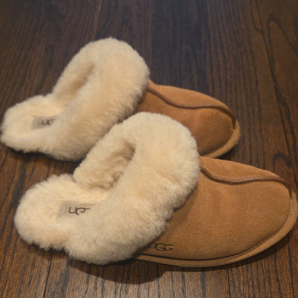UGG Women's Cozy Tan Sheepskin Slippers